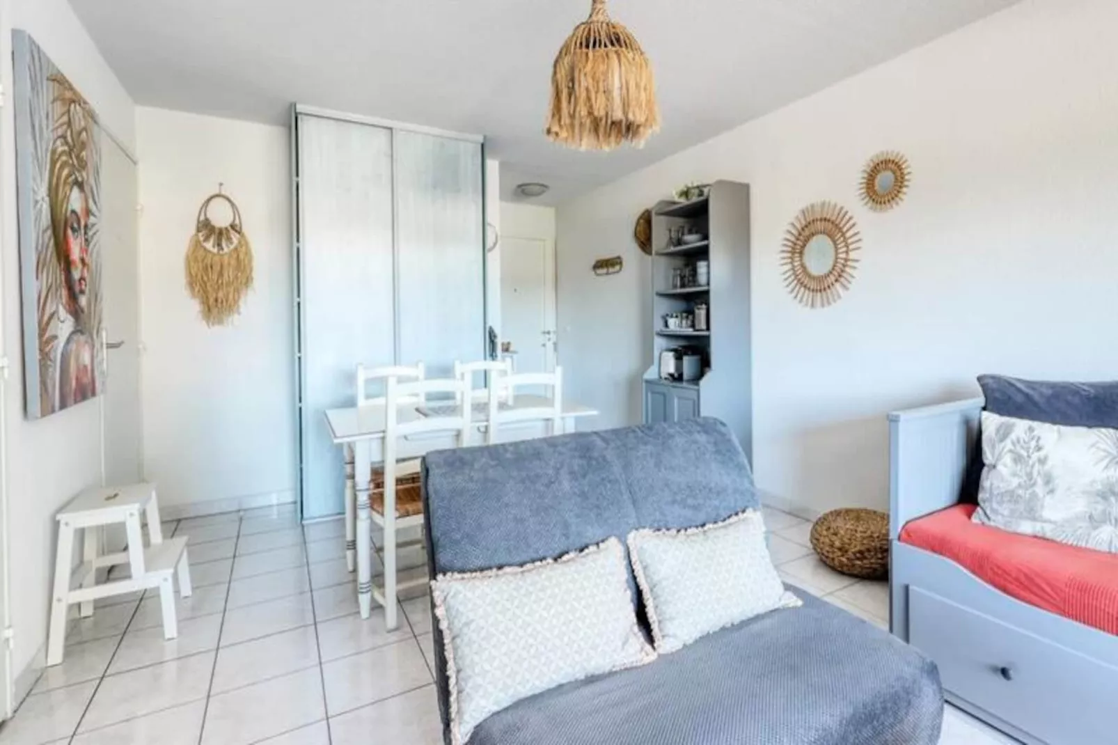 Résidence T2 Au Lavandou - R&eacute;sidence Avec Piscine-Niet-getagd