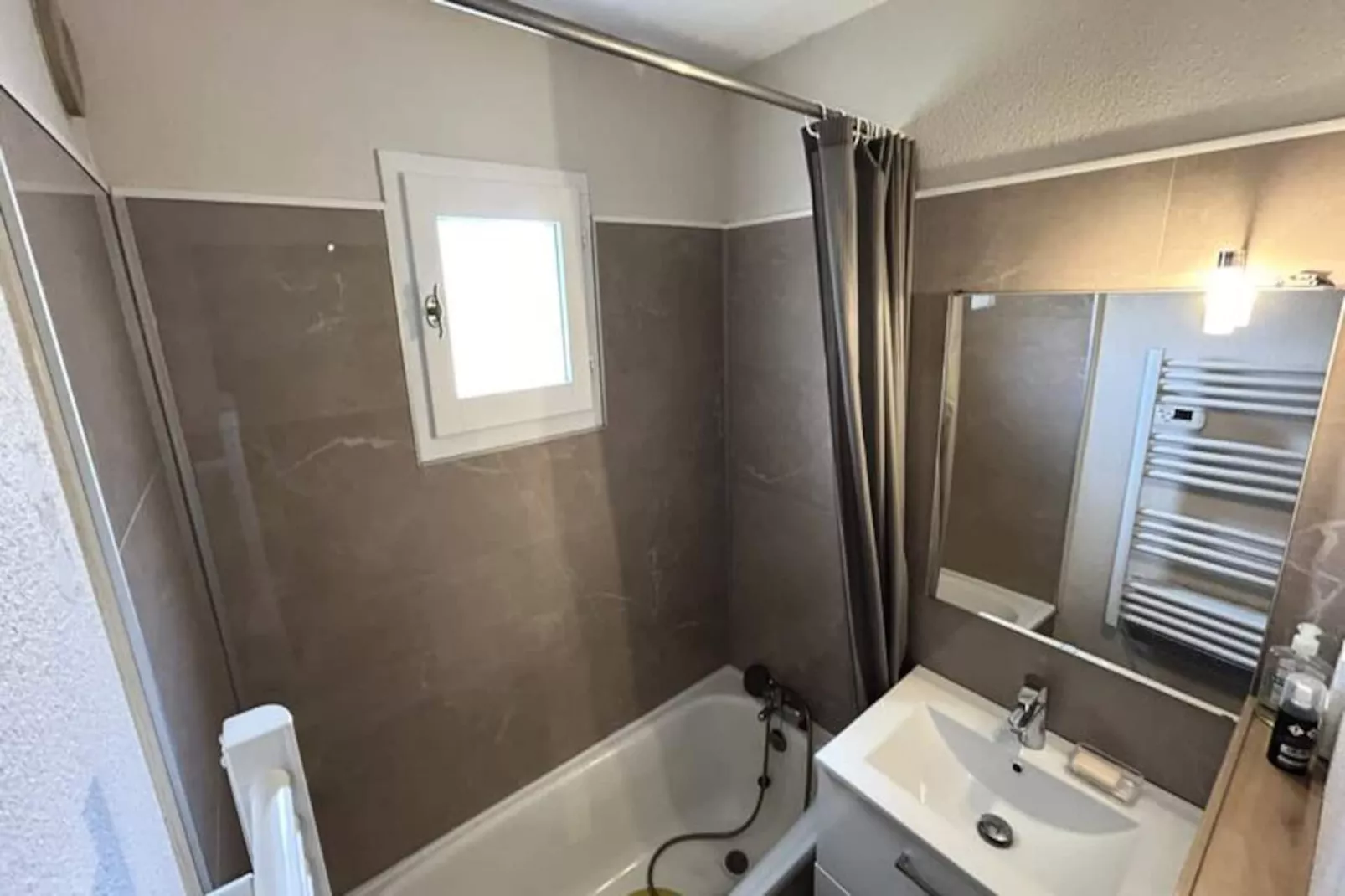 Résidence Appartement T2 Au Lavandou &ndash; Piscine, Parking & Proche Plage-Niet-getagd