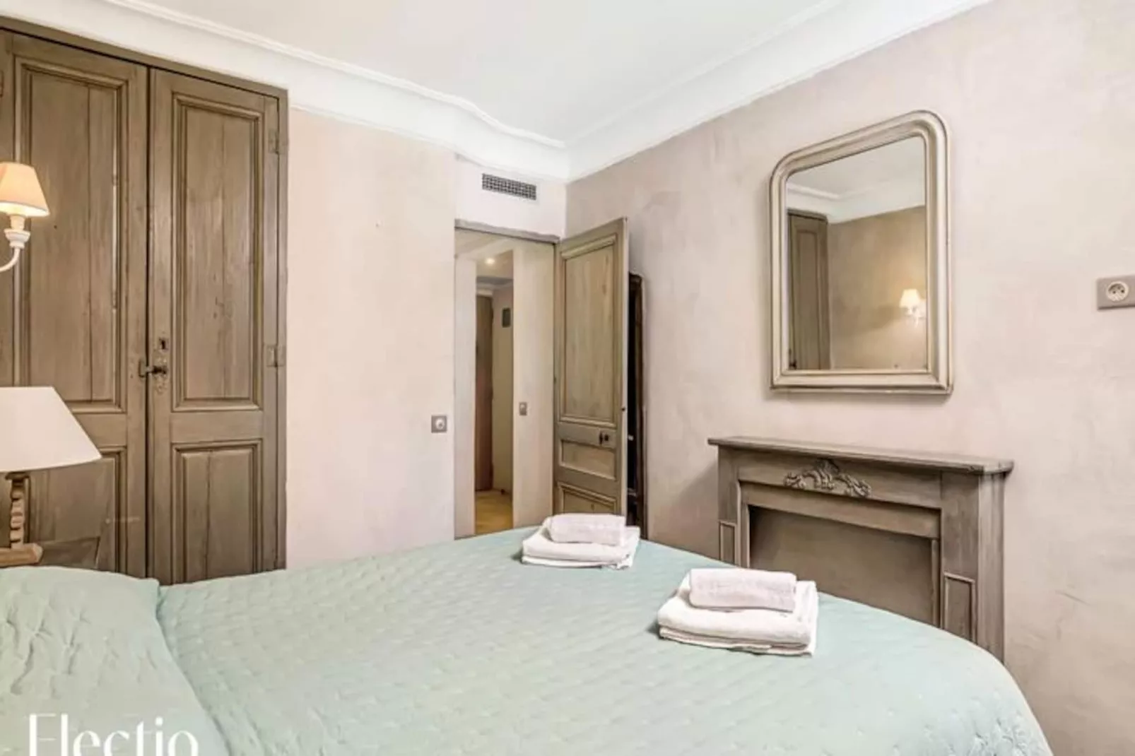 Loggia 2 Glycine | R&eacute;sidence Les Petitons-Niet-getagd