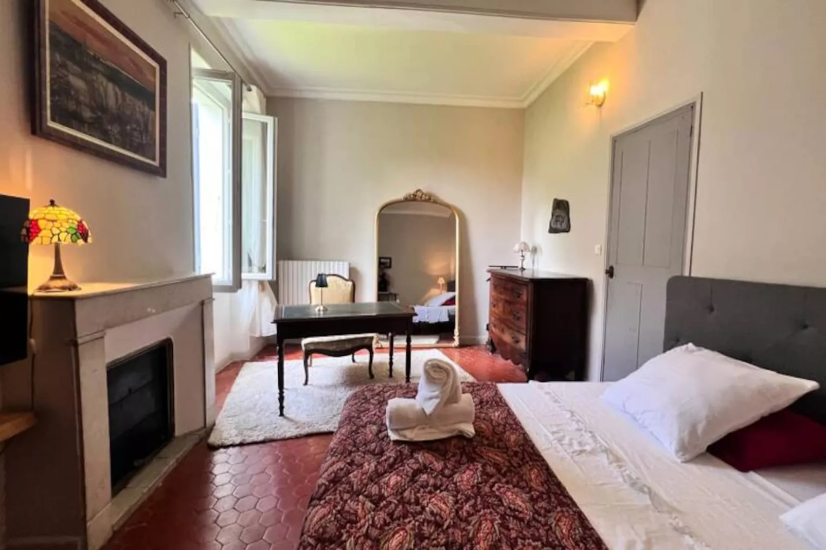 Elivi : Maison De Ville Avec Jardin &agrave; Deux Pas Du Centre Historique-Niet-getagd