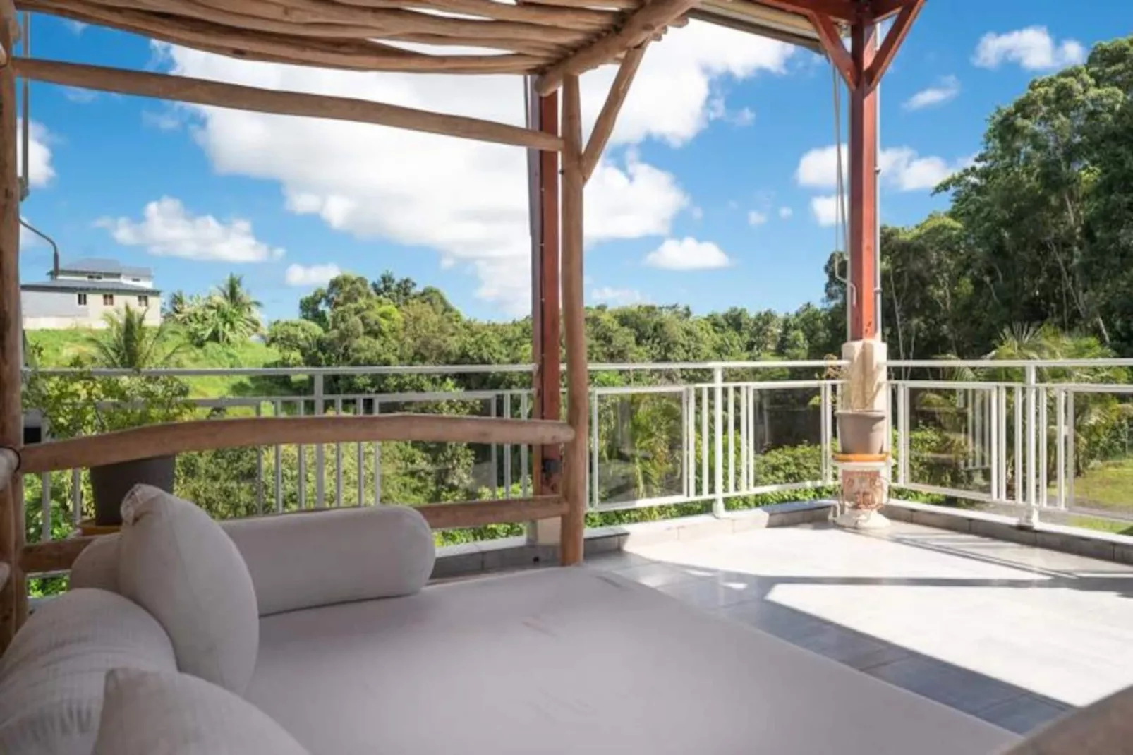 Villa Angerville-Niet-getagd