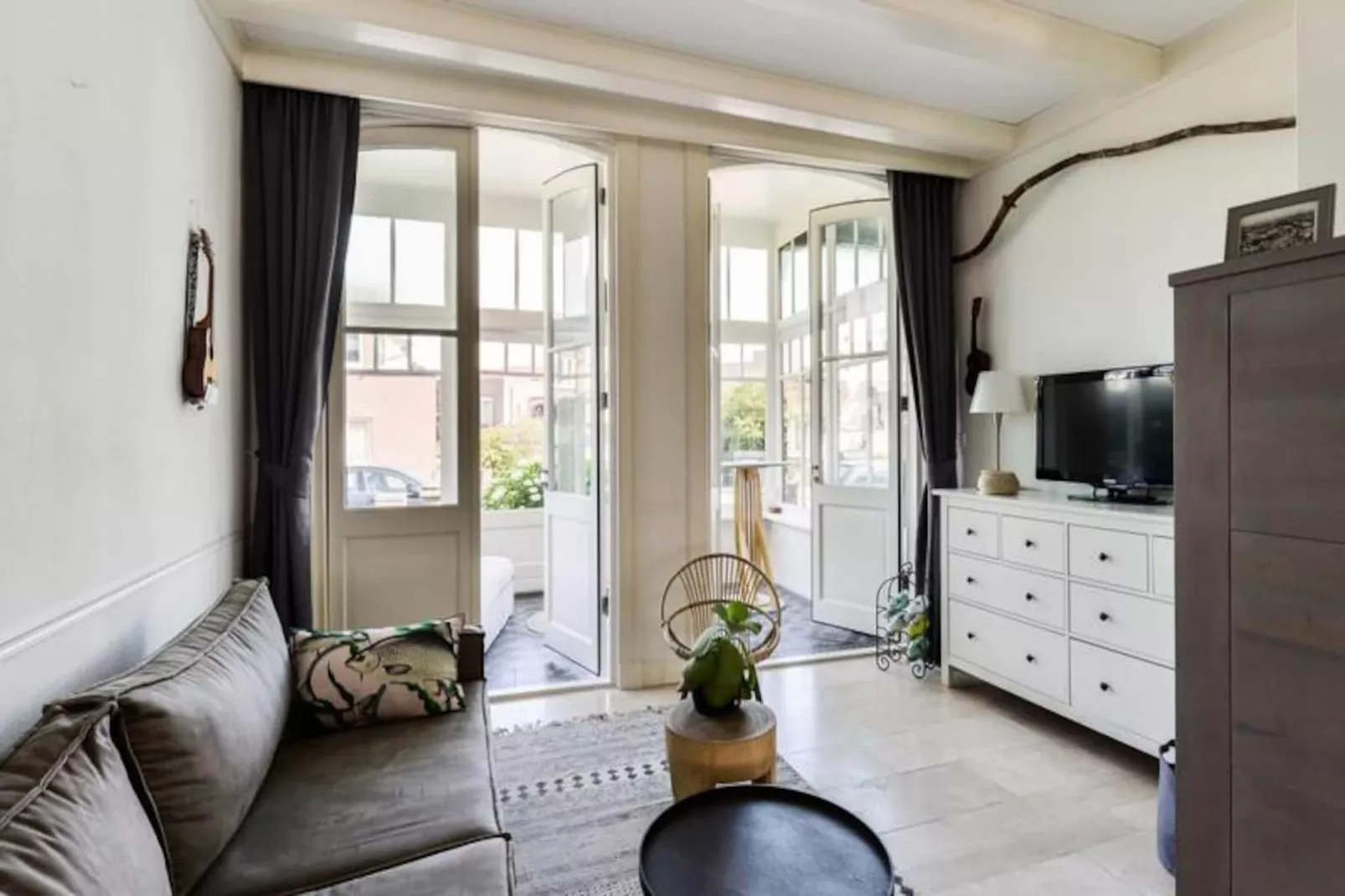 Villa Loft Apartment With Light Garden Room-Niet-getagd