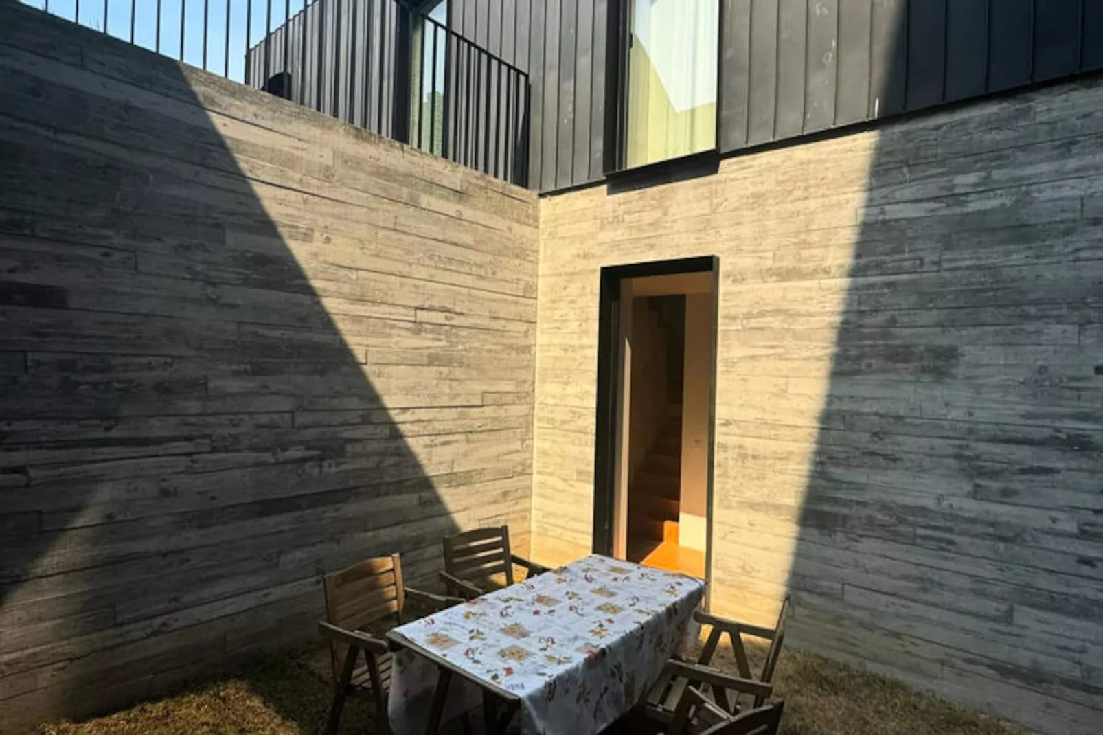 Maison à Porto-Niet-getagd