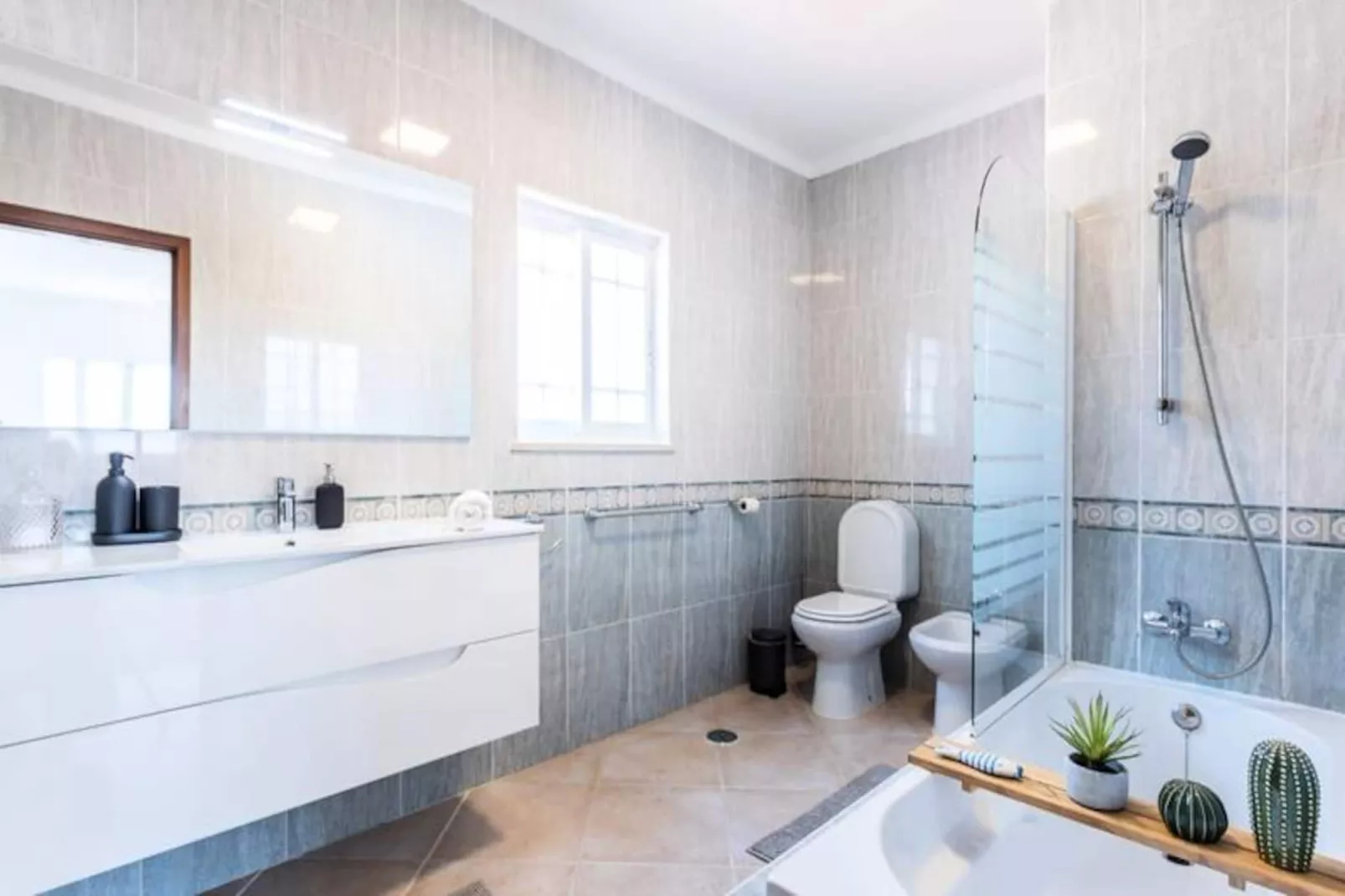 Casa Onda-Niet-getagd