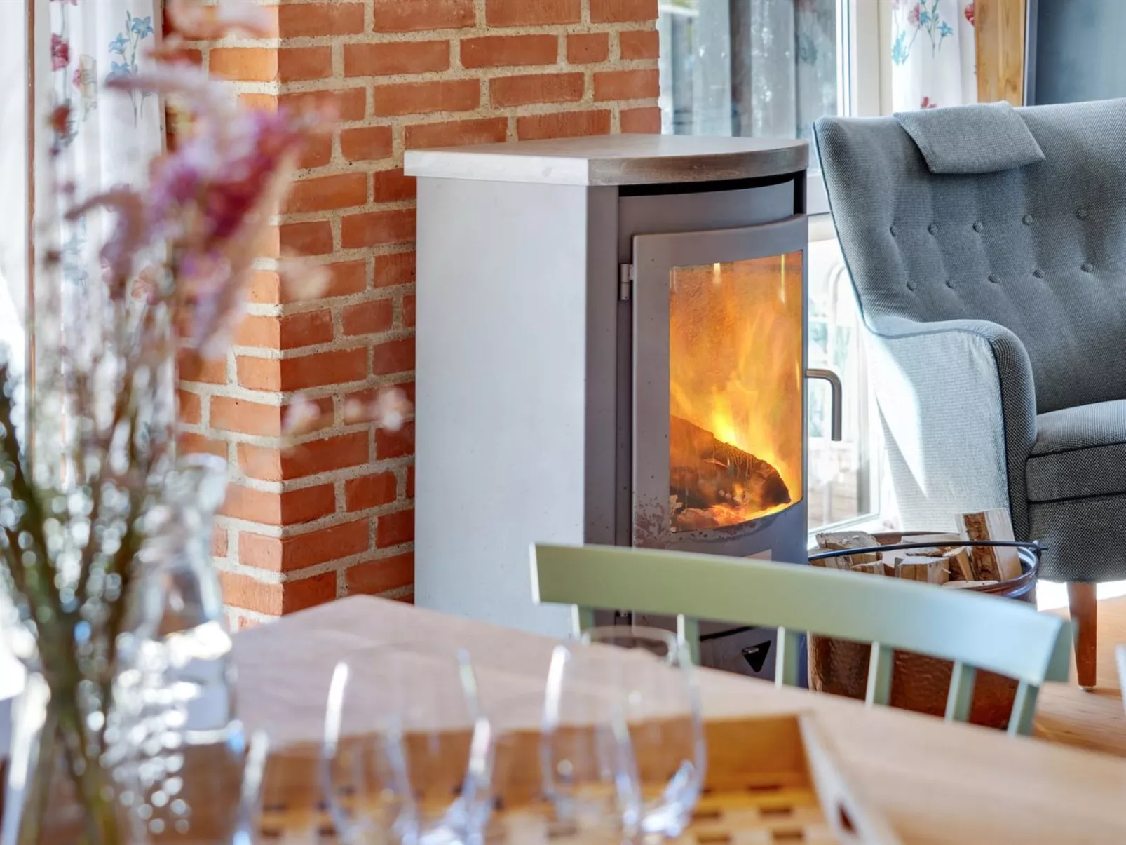 "Mea" -  from the sea-Binnen