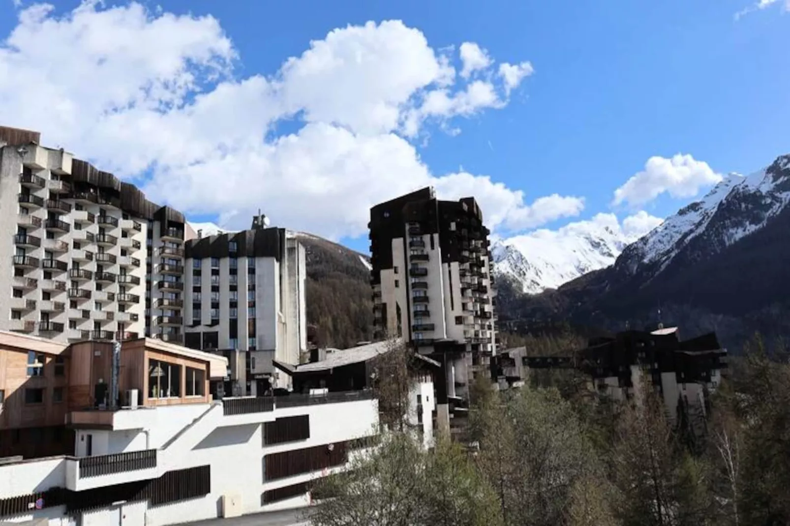 Résidence L'oustal-Niet-getagd