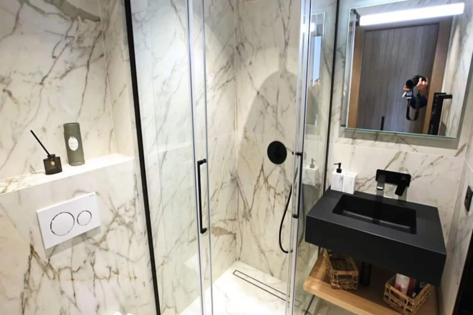 Résidence Appartement 3 Chambres En Suite De 105 M2 Sur Bld Croisette-Niet-getagd