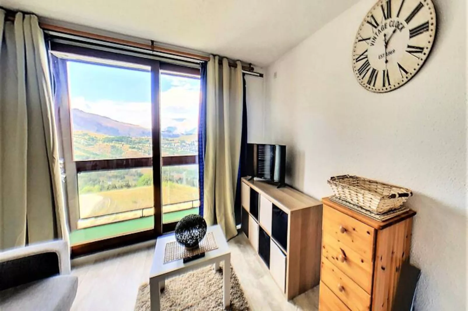 Résidence Lunik-Niet-getagd