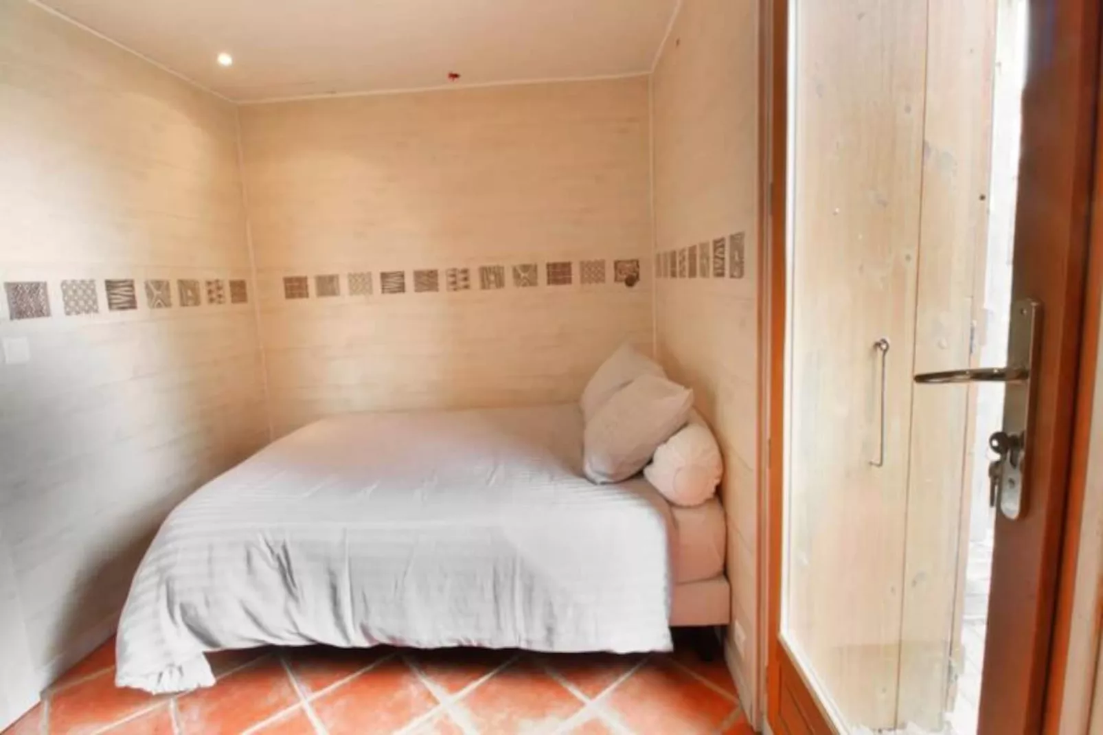 Le Petit Belv&eacute;d&egrave;re: Chalet Avec Piscine & Vue Lac-Niet-getagd