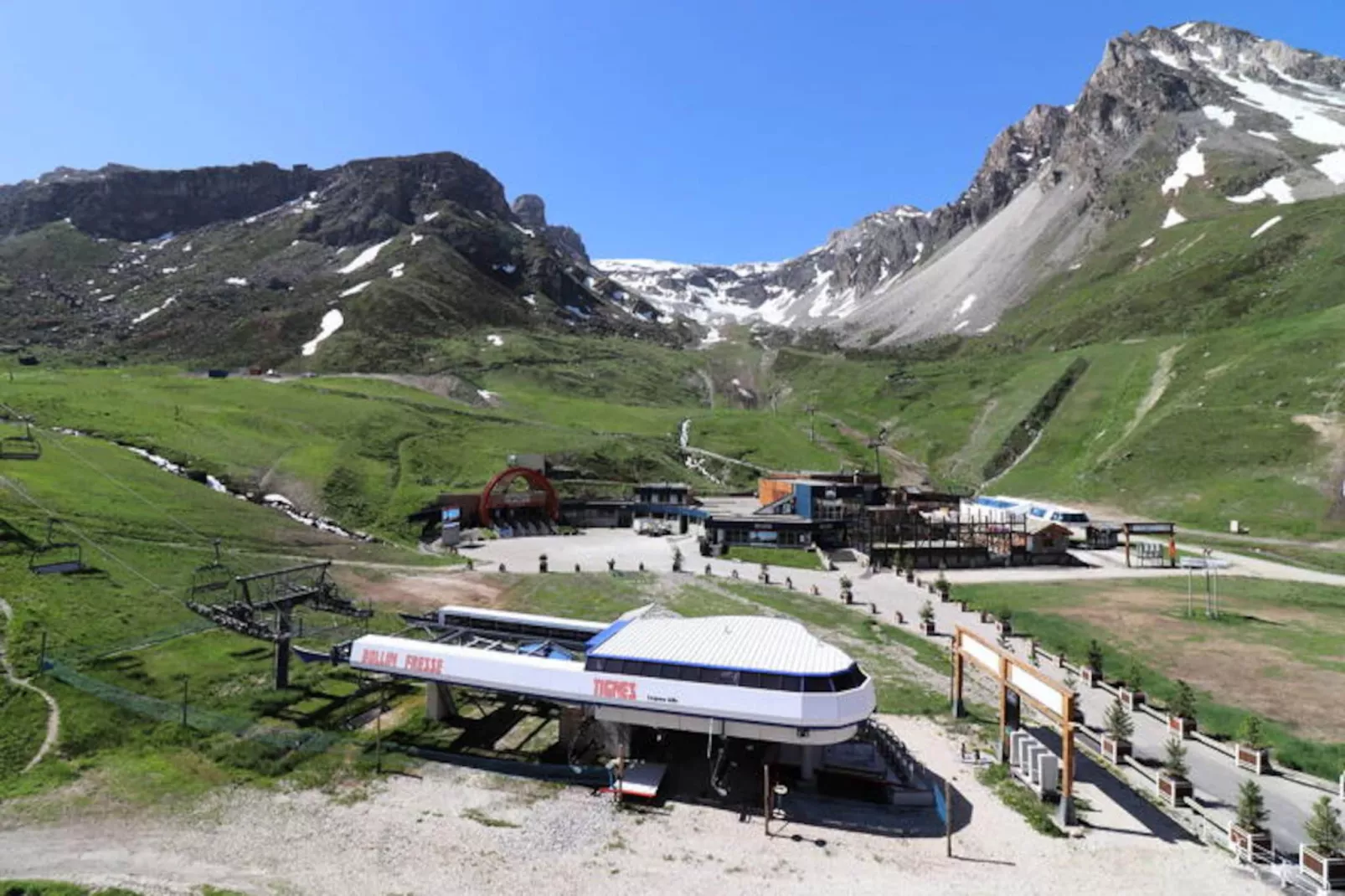 Résidence Rond Point Des Pistes C-Niet-getagd