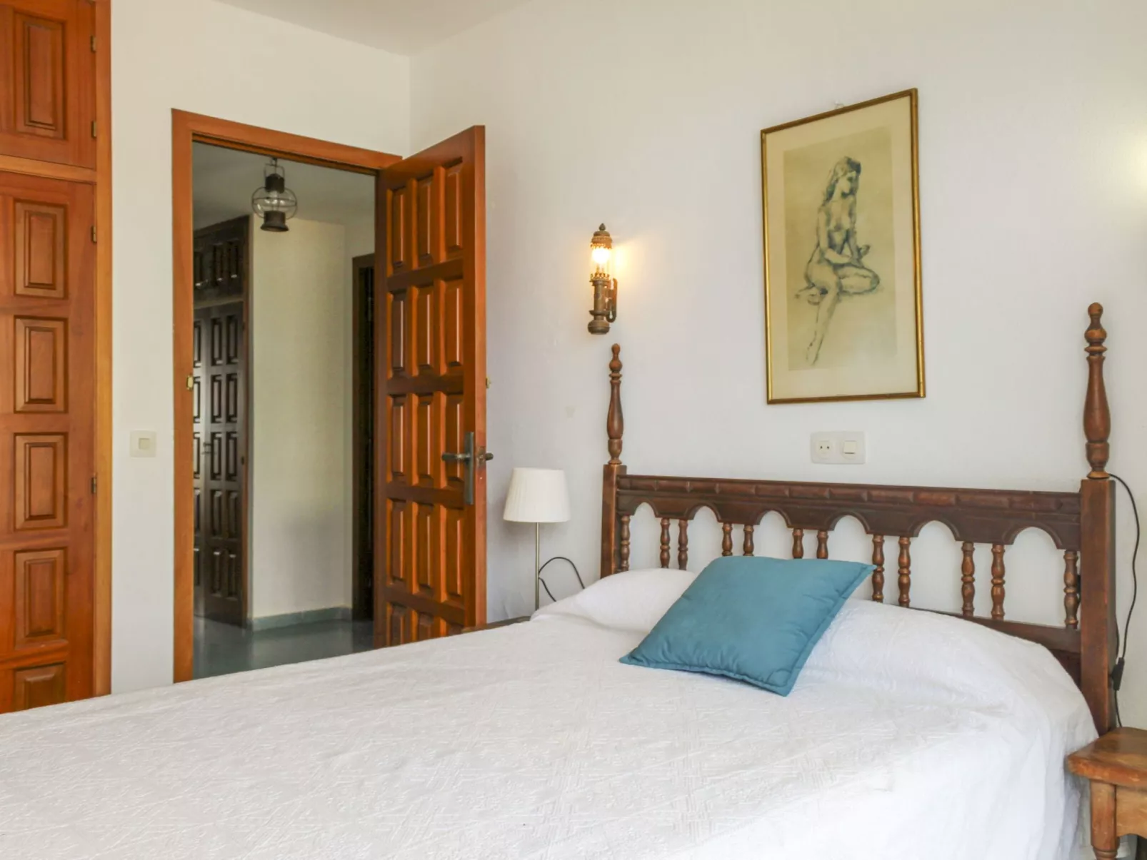 Los Laureles Blancos-Binnen