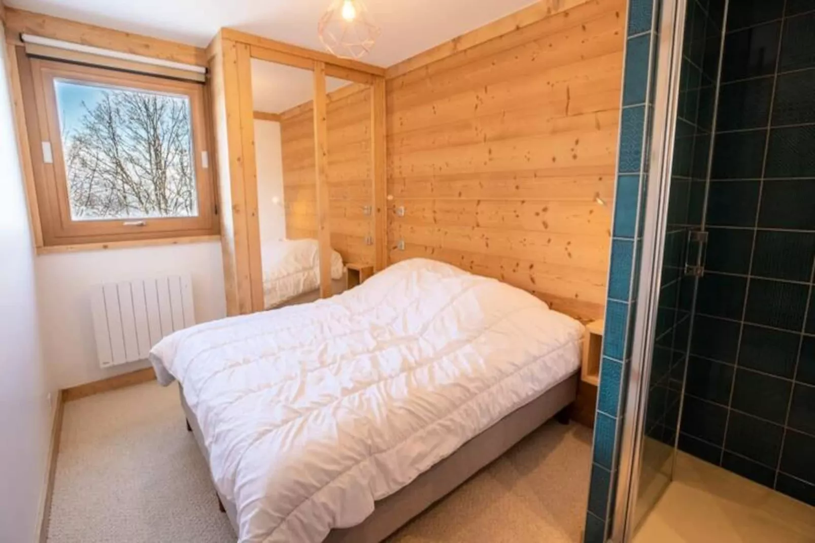 Les 3 Marches A1 En Face Du T&eacute;l&eacute;si&egrave;ge De Morel - Niet-getagd