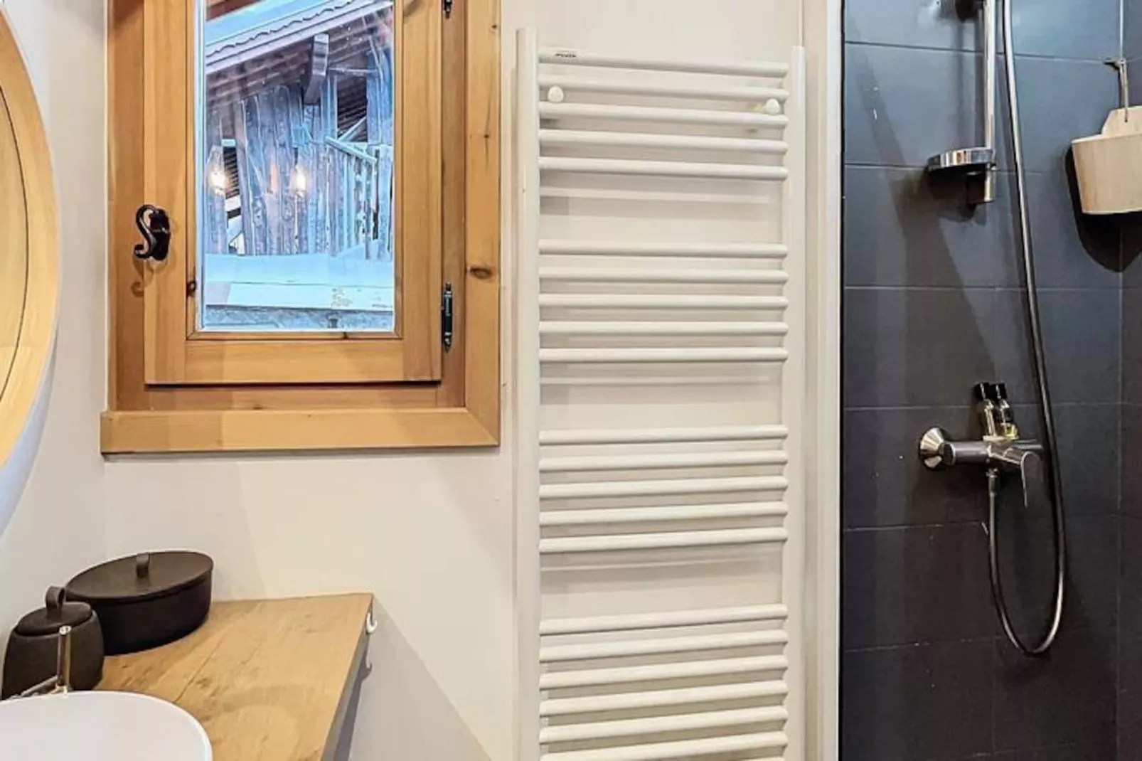 Chalet Furz'a-Niet-getagd