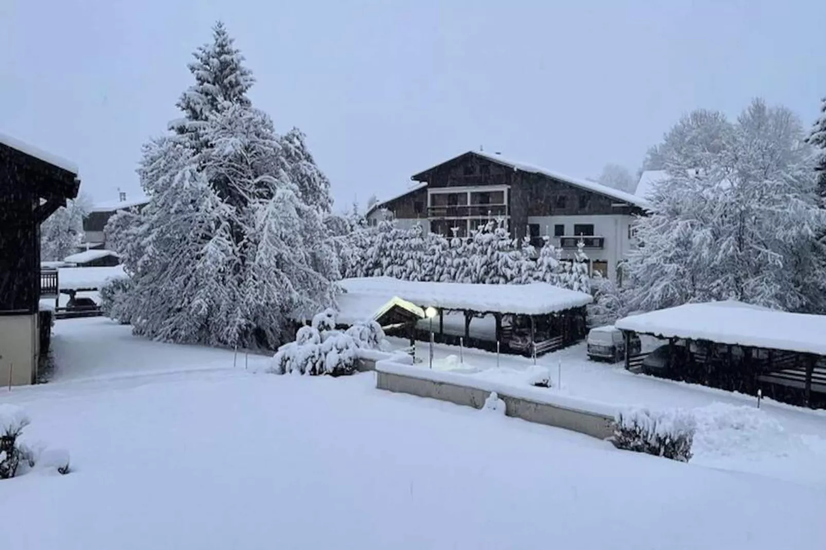 Les Chalets Des Pistes-Niet-getagd