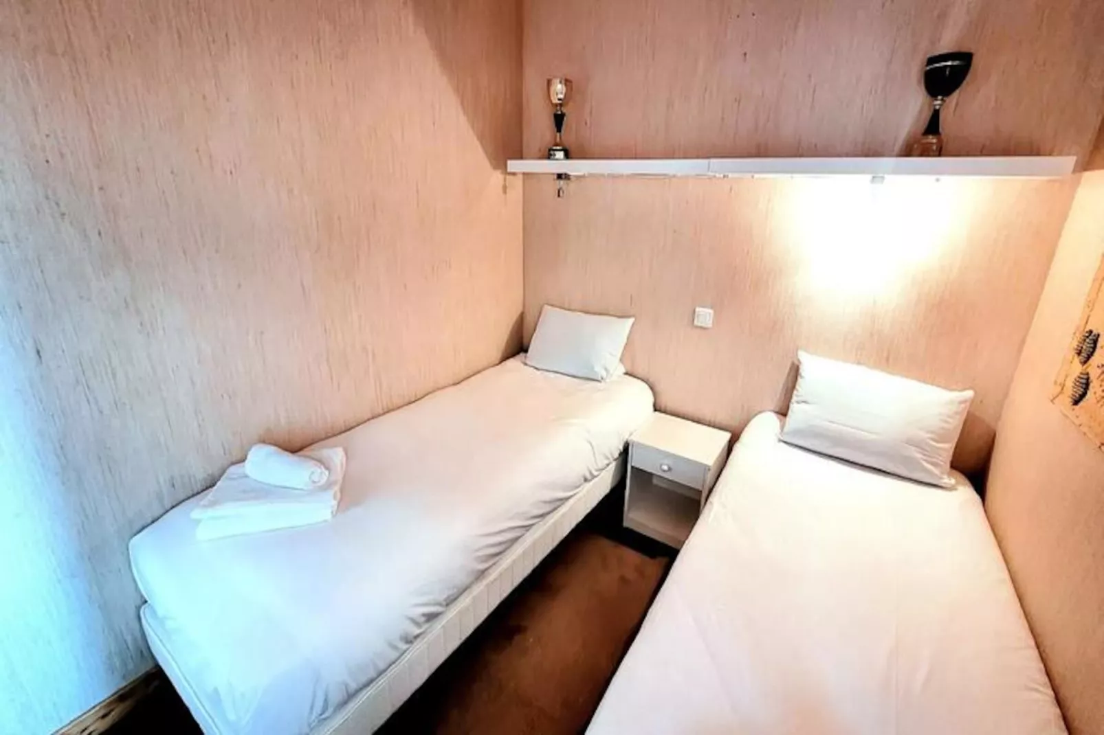 Résidence Chavaniou-Niet-getagd