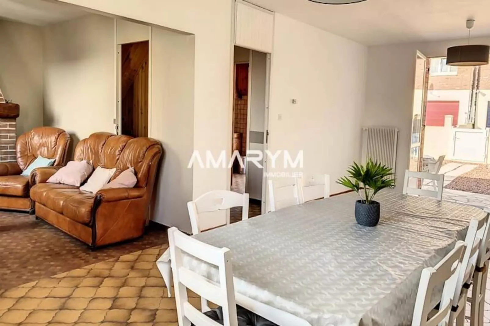 Résidence Md 52 - &eacute;l&eacute;gante Maison Avec Terrasse-Niet-getagd