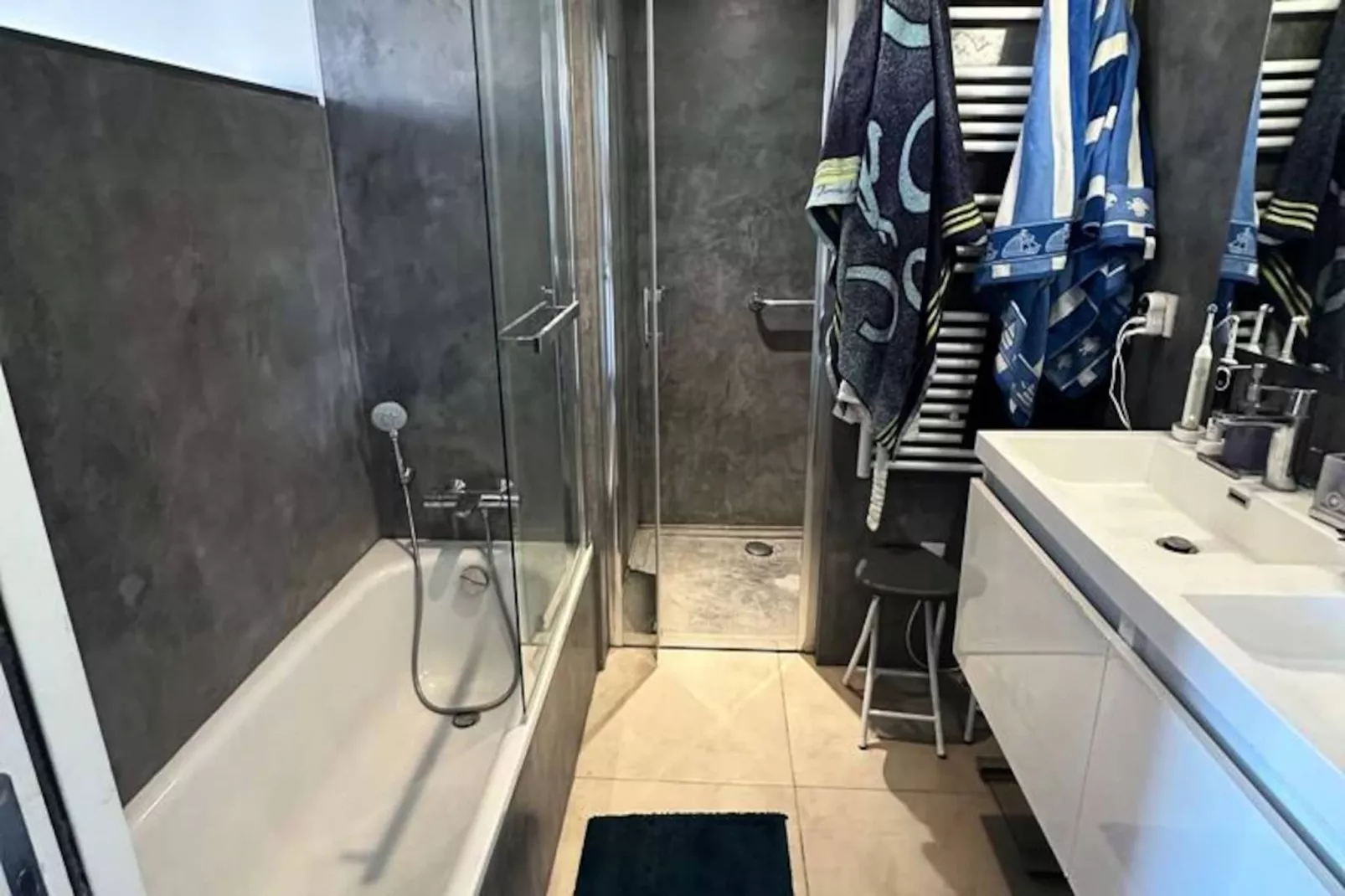 Résidence White Stone-Niet-getagd