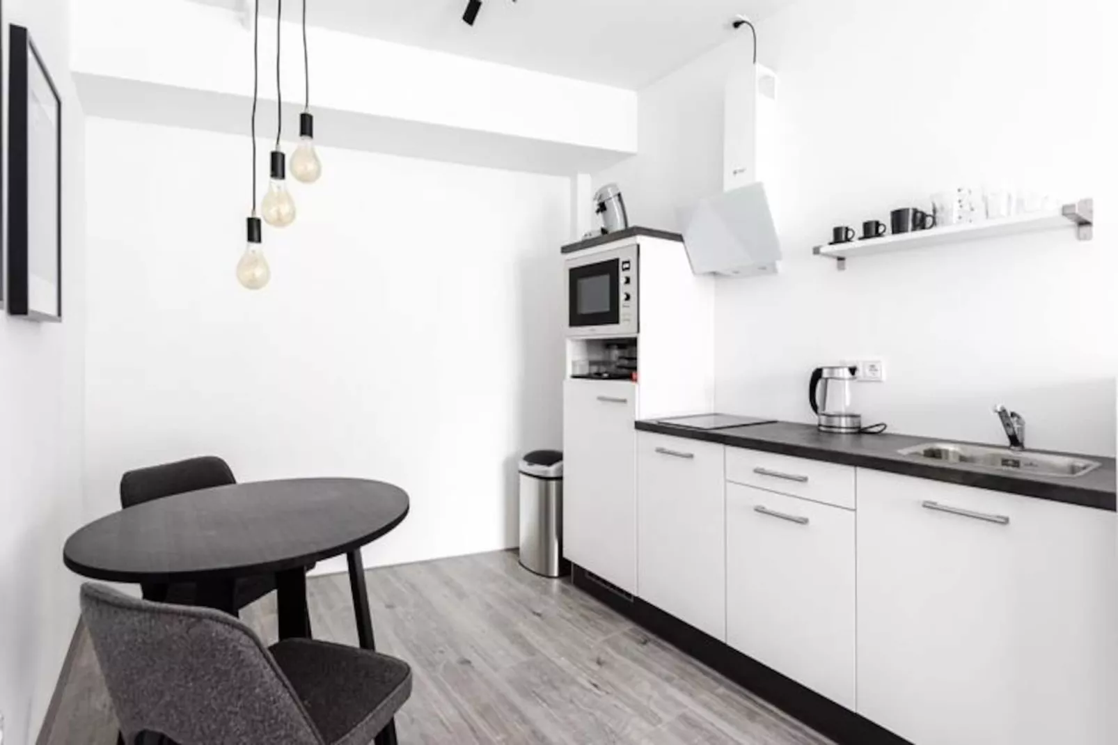 Kings Square Studio Apartment-Niet-getagd