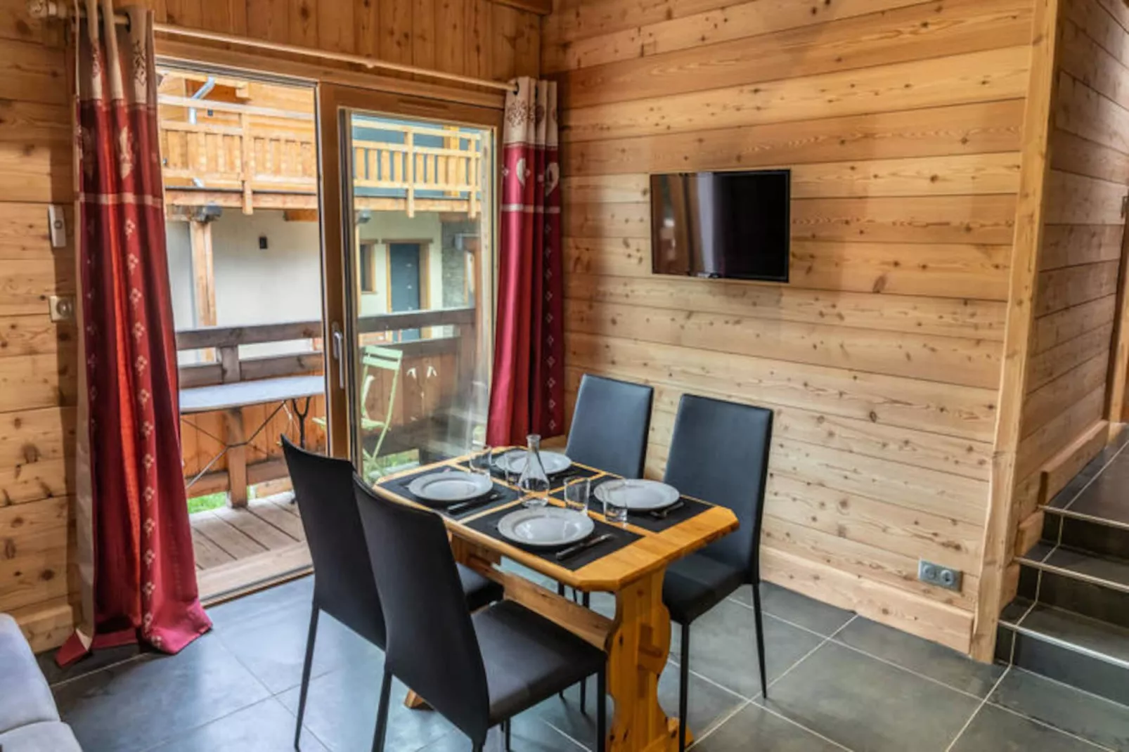 Résidence Pramouton-Niet-getagd