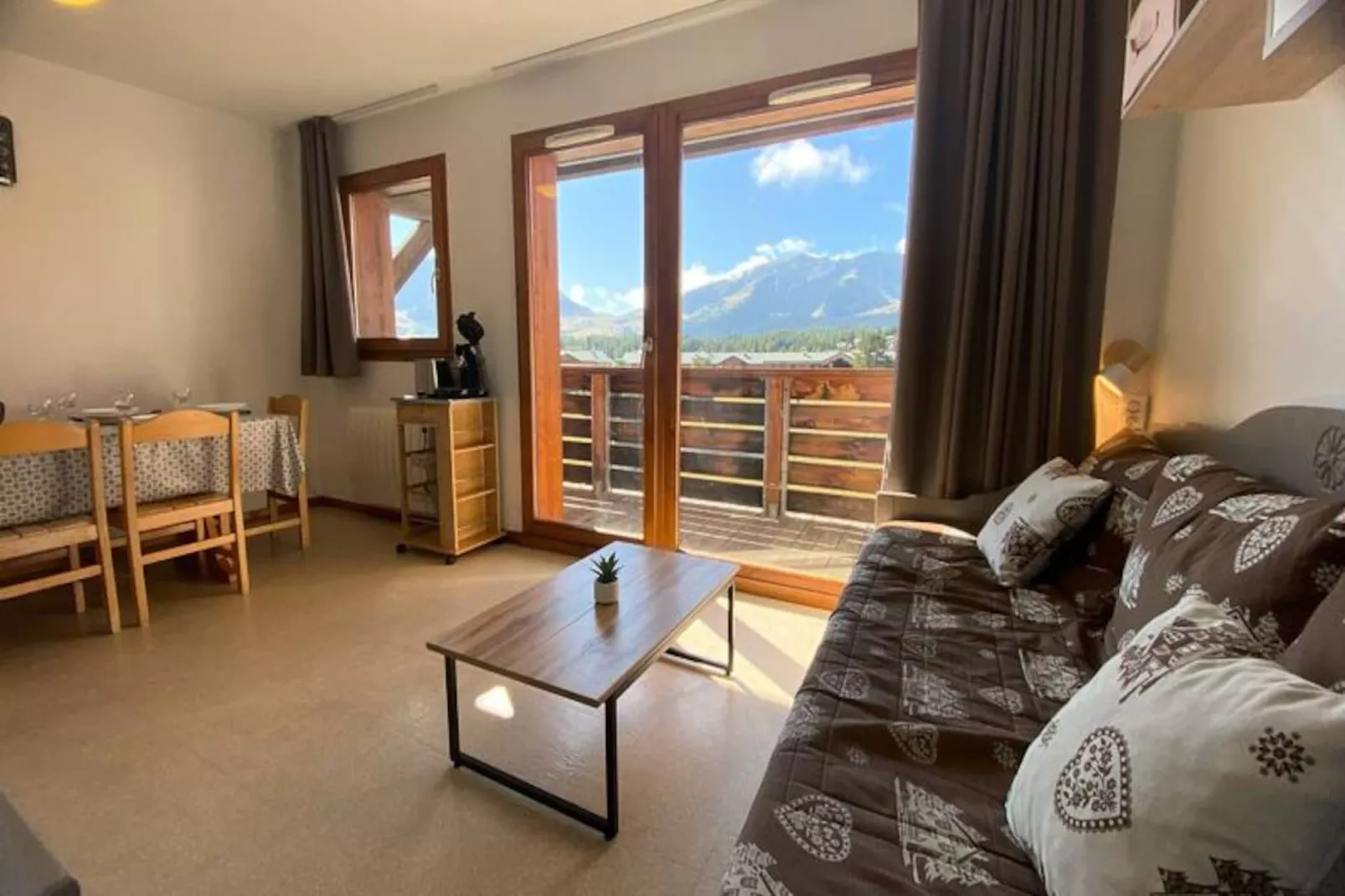 Les Chalets De Superd Dauphinelle-Niet-getagd