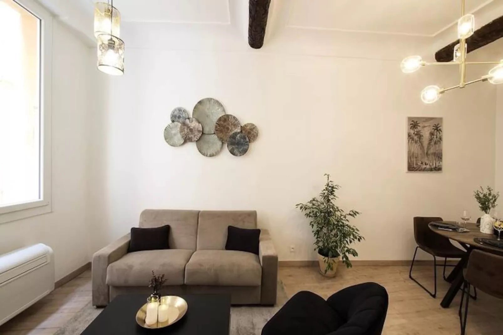 06r - Beau T2 Moderne - Vieux Nice-Niet-getagd