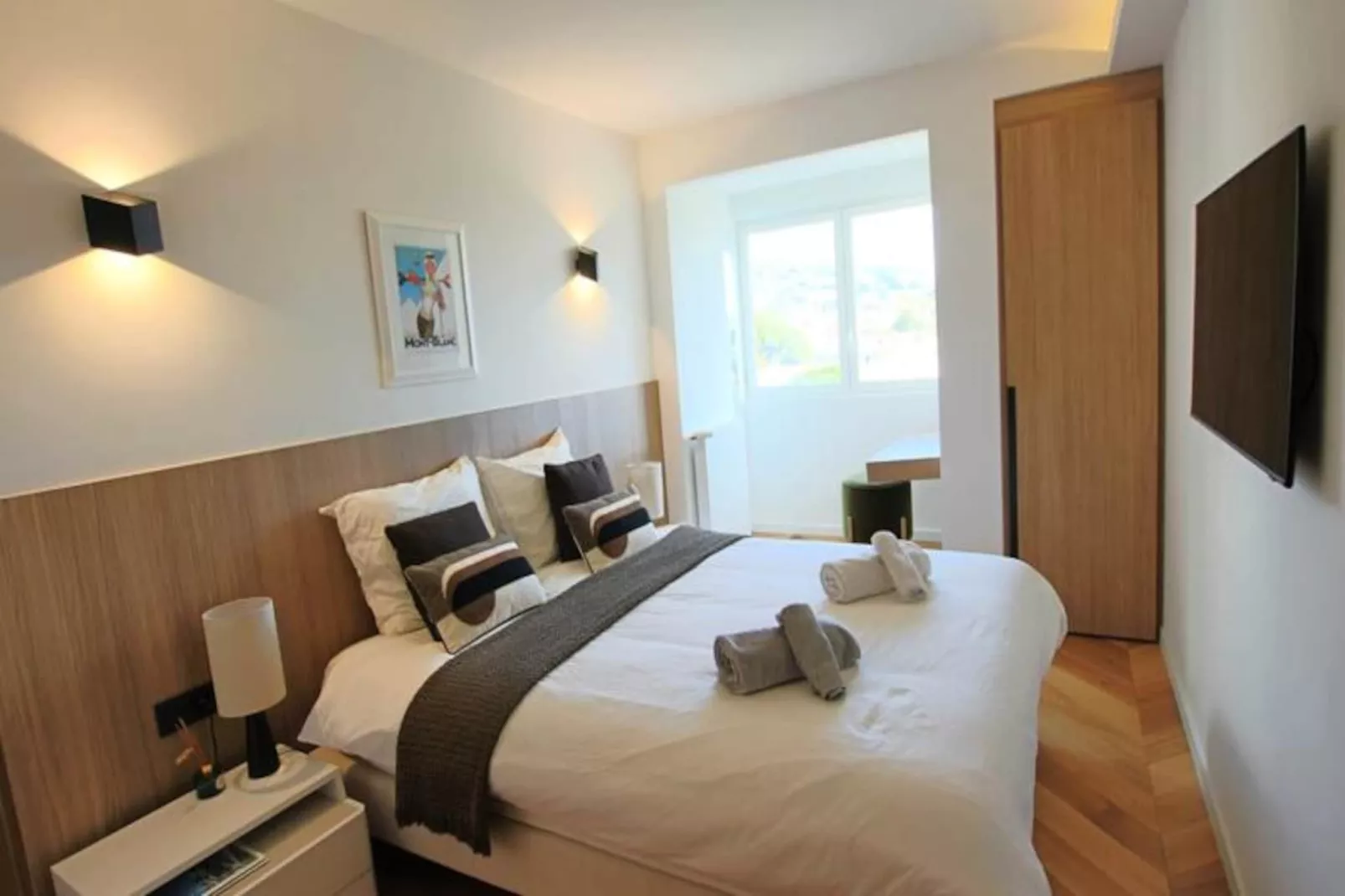 Résidence Appartement 3 Chambres En Suite De 105 M2 Sur Bld Croisette-Niet-getagd