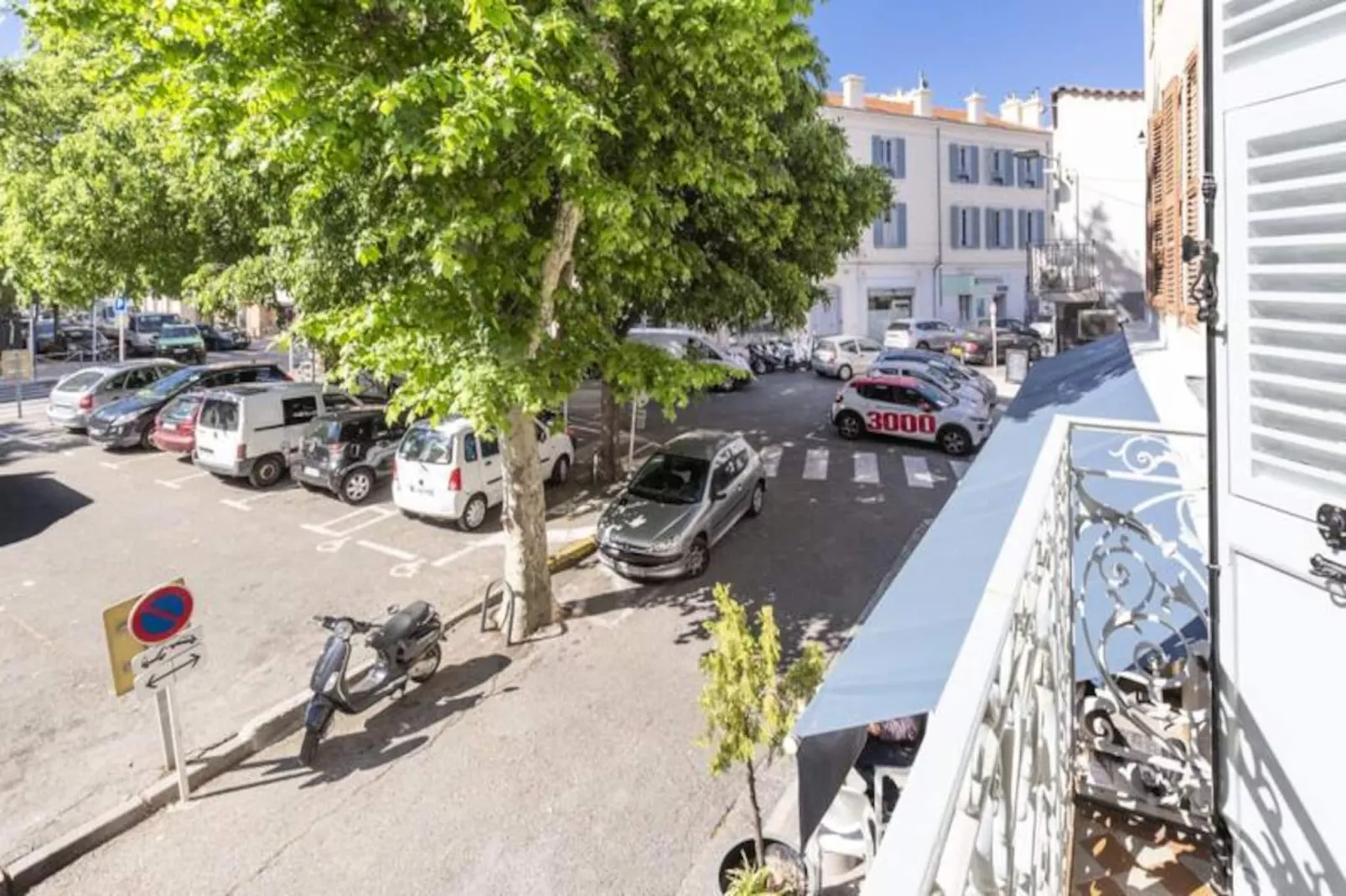 Résidence Bnb Renting Place Amiral Barnaud-Niet-getagd