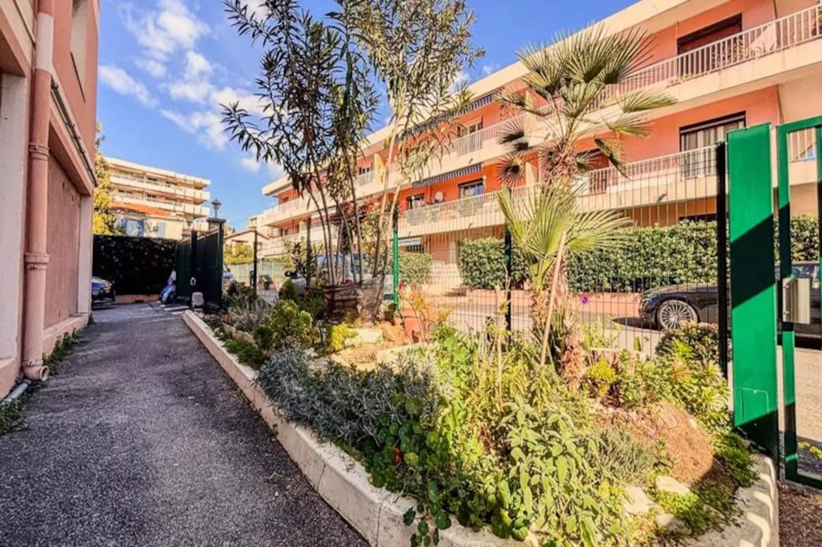 Studio Contemporain 2p à Quelques Pas Des Plages-Niet-getagd