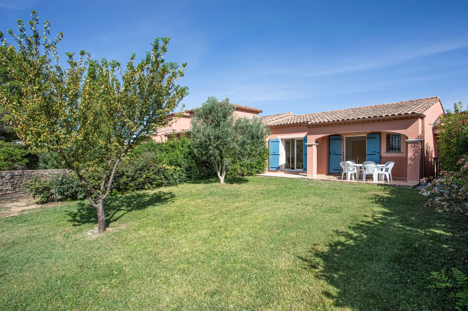 P. Minervois L N°02 - Villa 3P6-Tuinen zomer