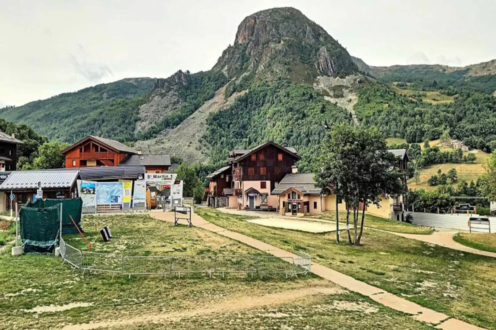 Résidence Eperviere-Niet-getagd