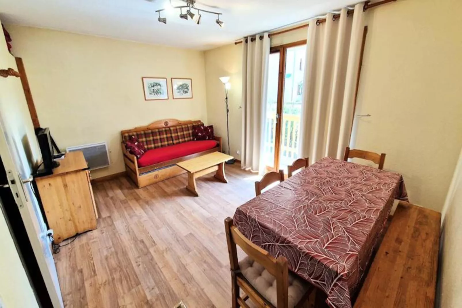 Résidence Le Cheval Blanc-Niet-getagd