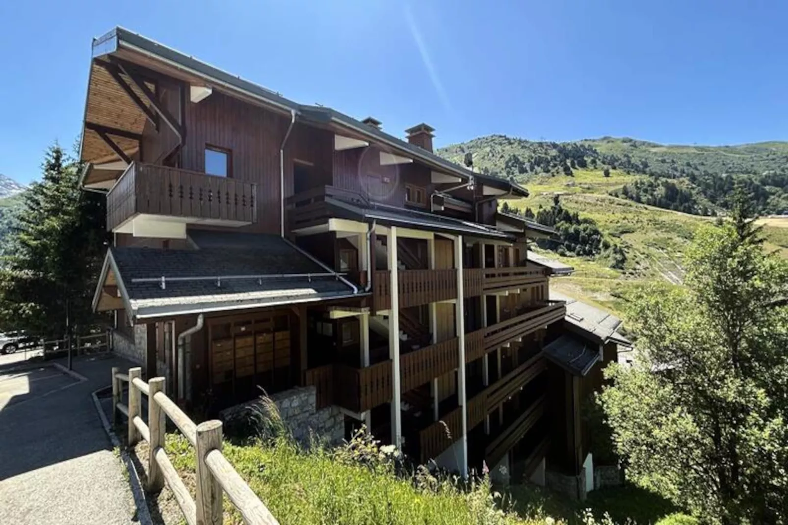 Résidence Lama-Niet-getagd