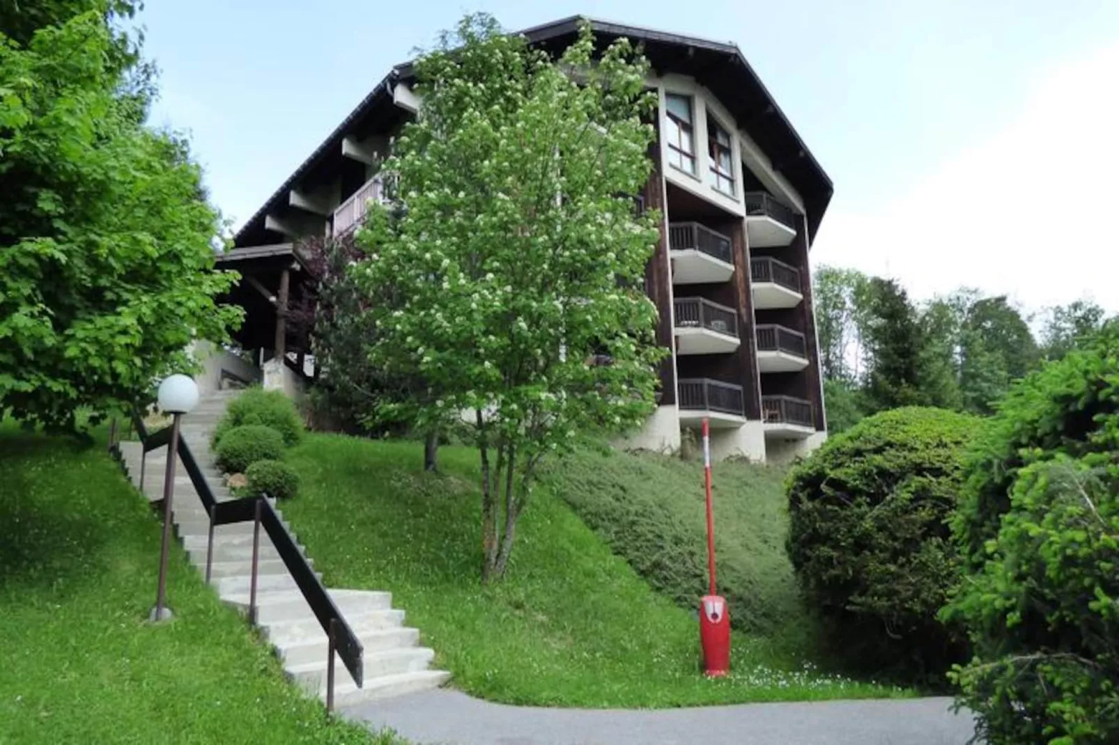 Résidence Riante Colline Du Bas - Armoise-Niet-getagd