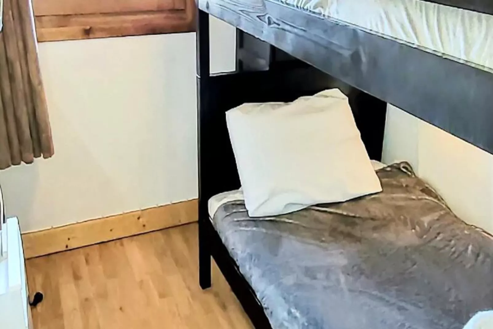 Résidence Chalune-Niet-getagd