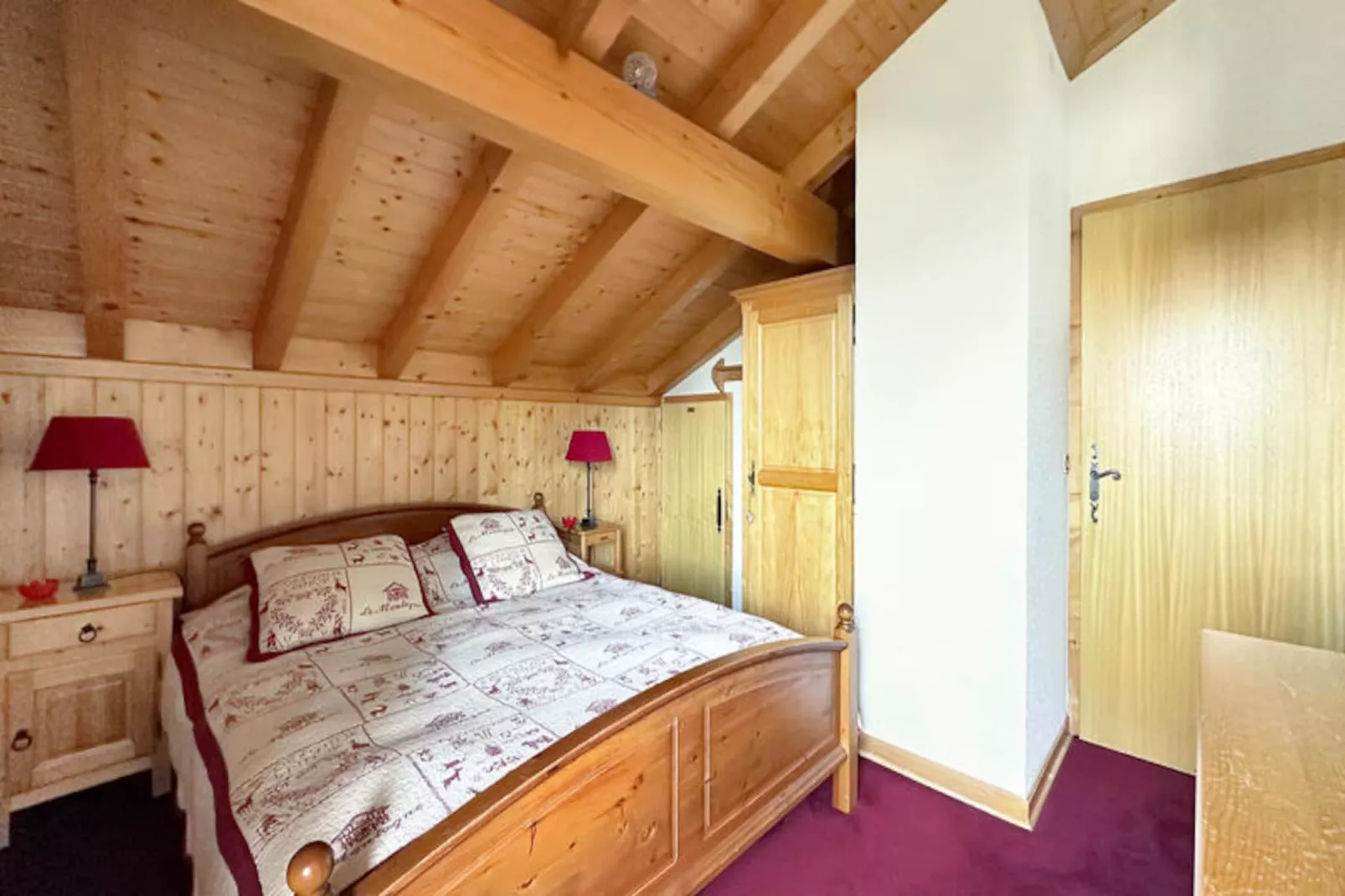 Chalets à Les Carroz-d'Arâches-Niet-getagd