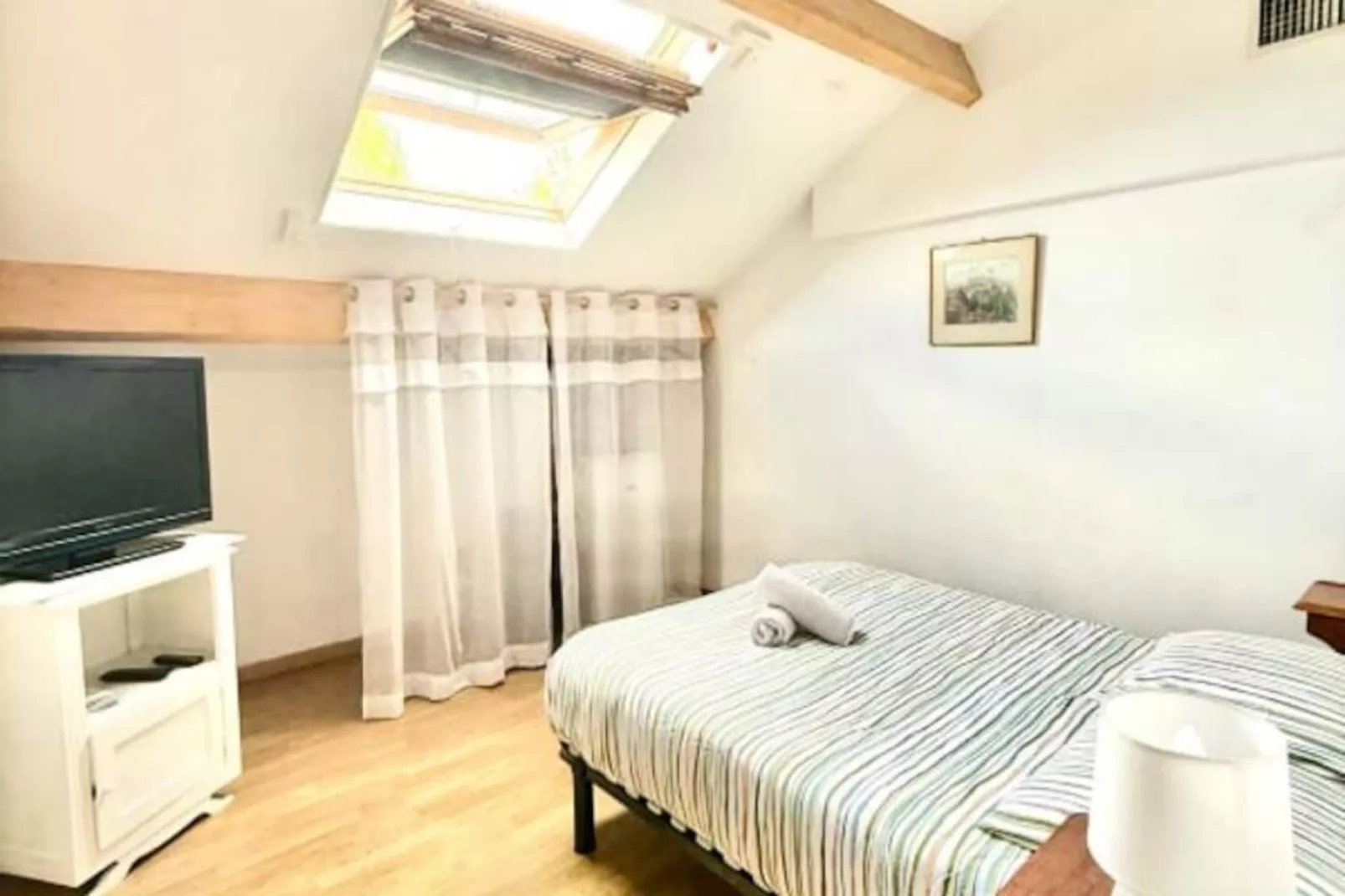 " Le Cocon Hy&eacute;rois" 100m2 - Wifi & Garage-Niet-getagd