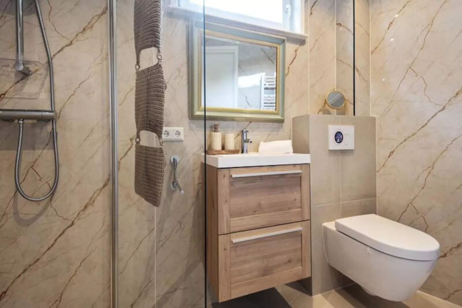 Beachhouse Rina-Niet-getagd