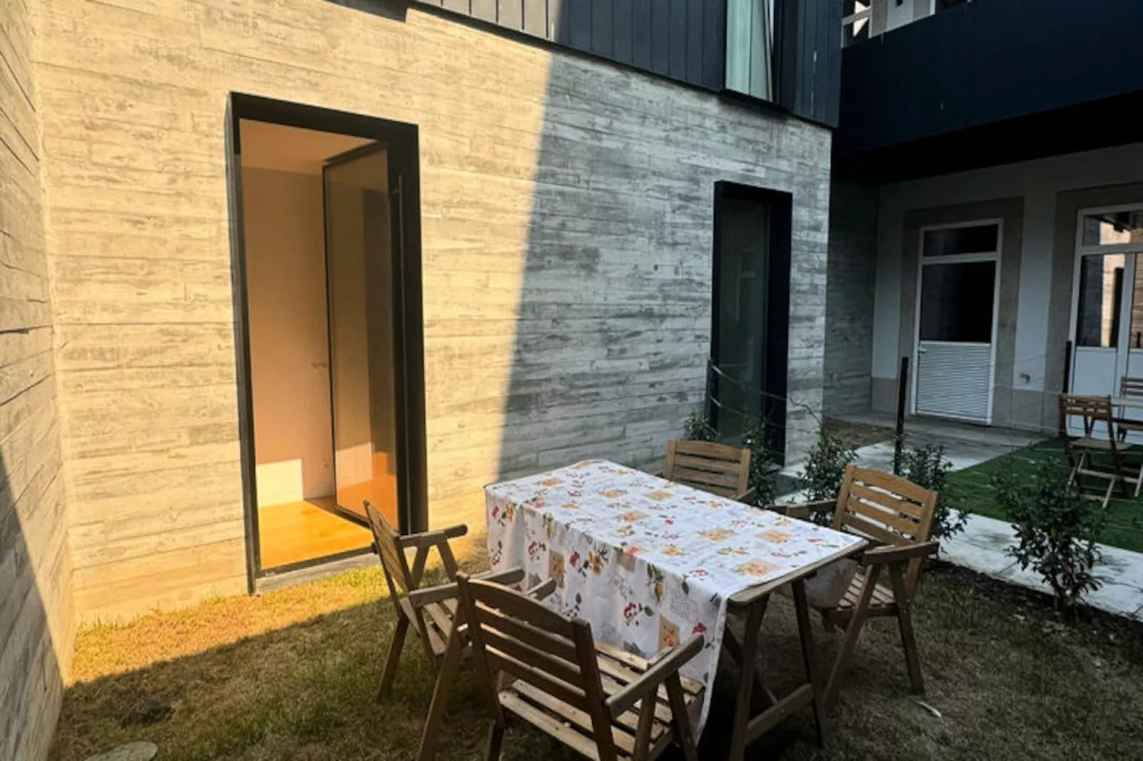 Maison à Porto-Niet-getagd