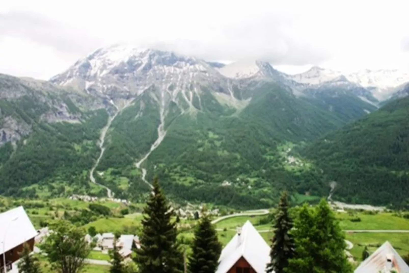 Résidence Piniers-Niet-getagd