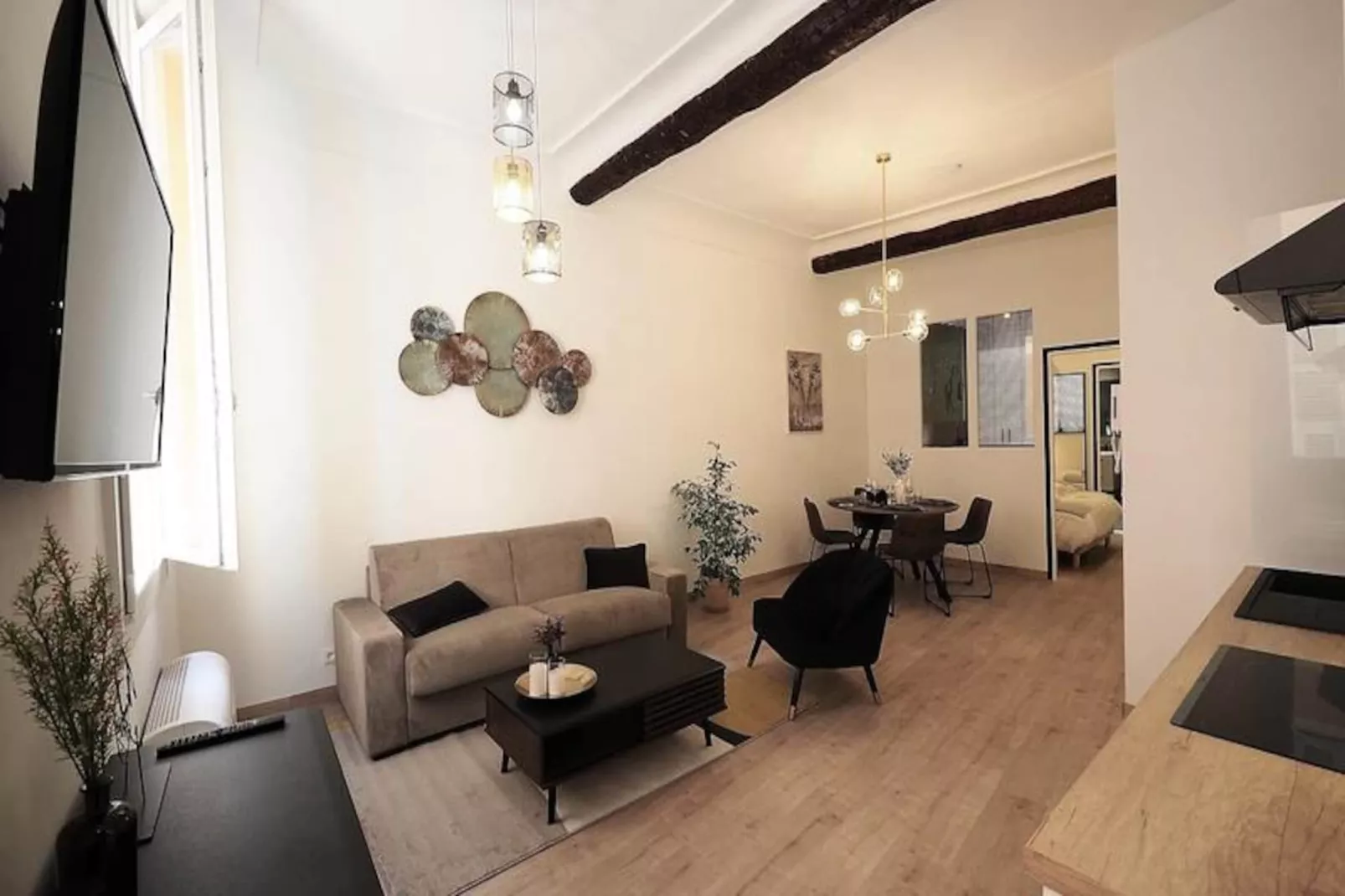 06r - Beau T2 Moderne - Vieux Nice-Niet-getagd