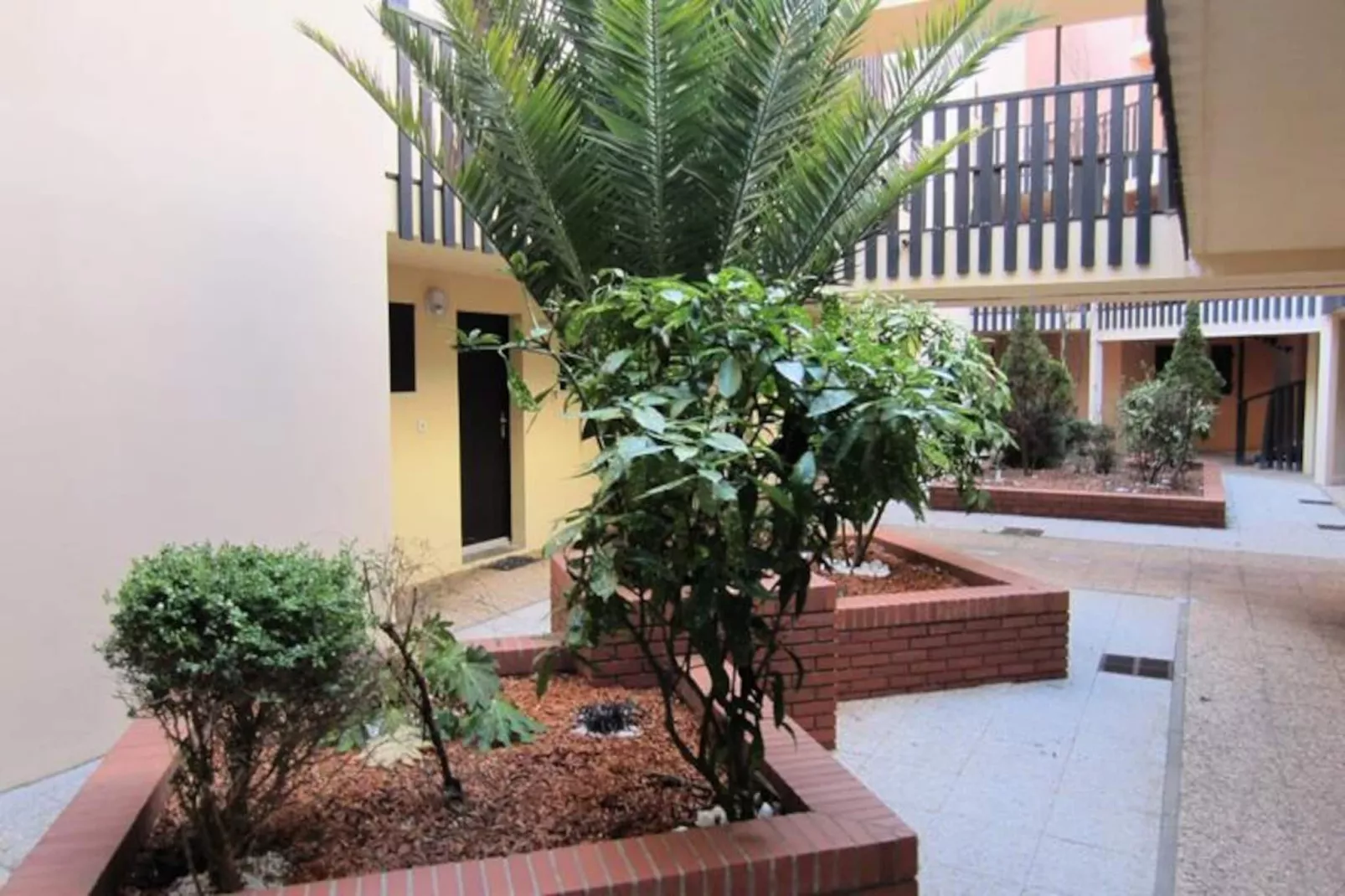 Résidence Terrasses Notre Dame Du Port-Niet-getagd