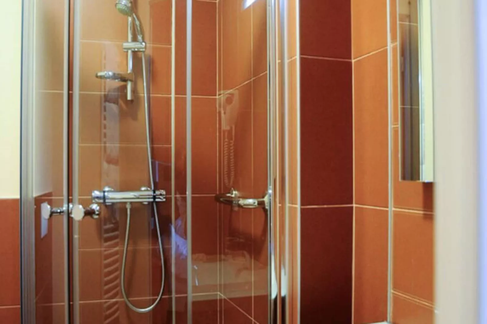 Résidence Garden & City Luxeuil-les-Bains - Le Métropole***-Niet-getagd