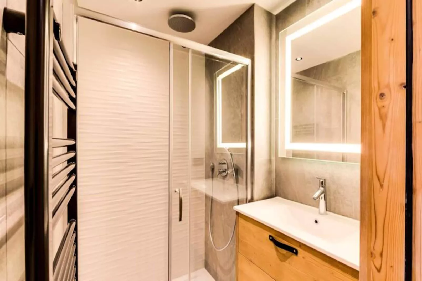 Résidence Myrtilles-Niet-getagd