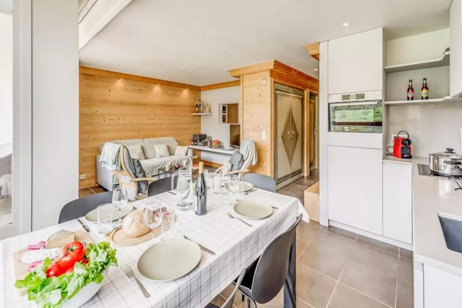 Résidence Combe Folle-Niet-getagd