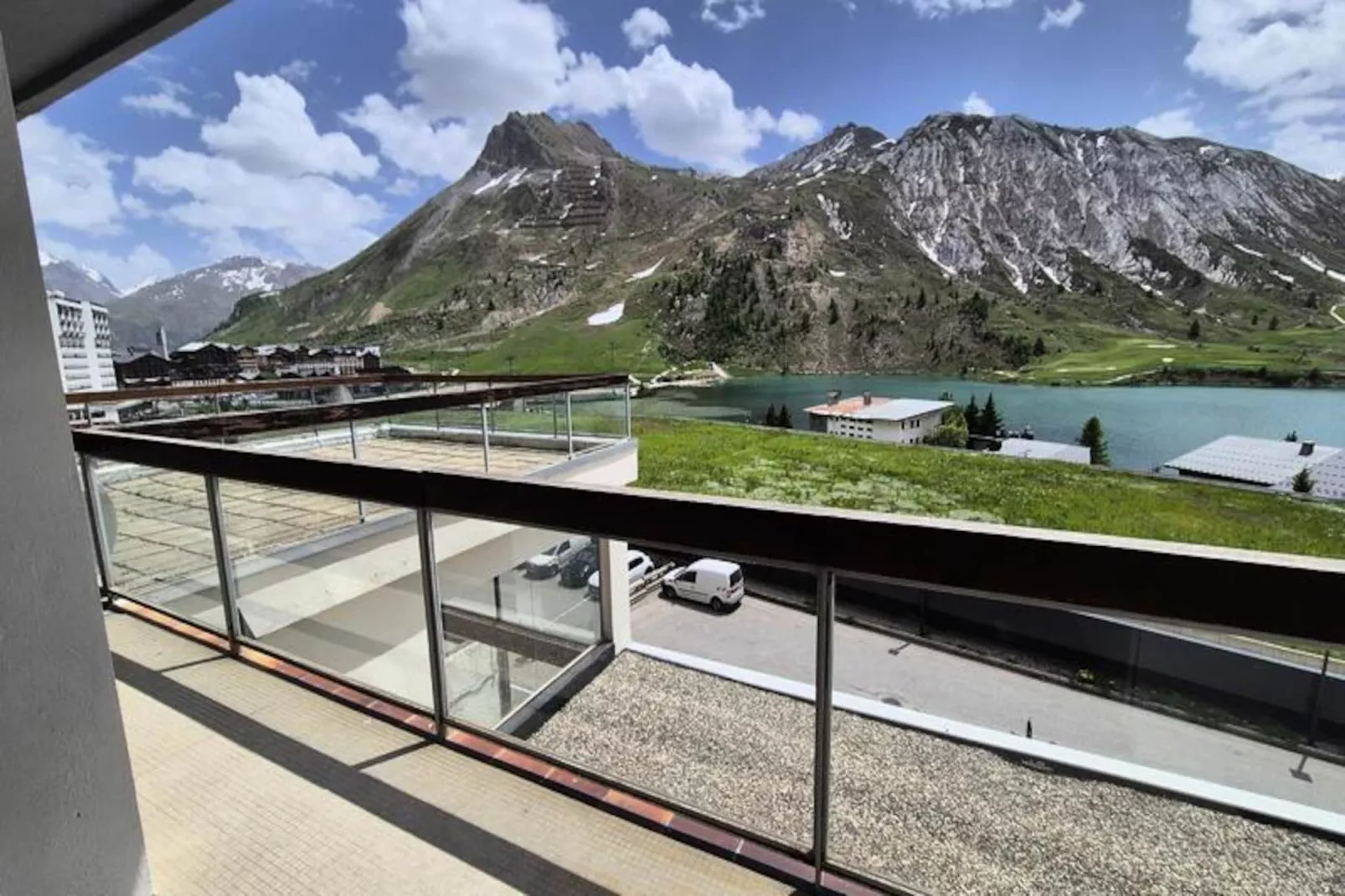 Résidence Combe Folle-Niet-getagd