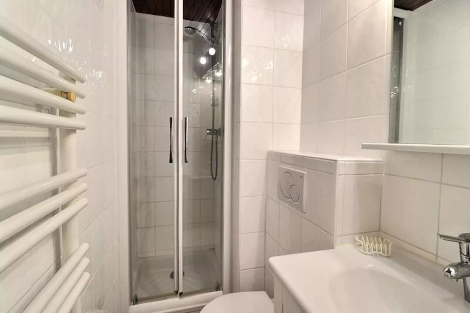 Résidence Grande Rosiere-Niet-getagd