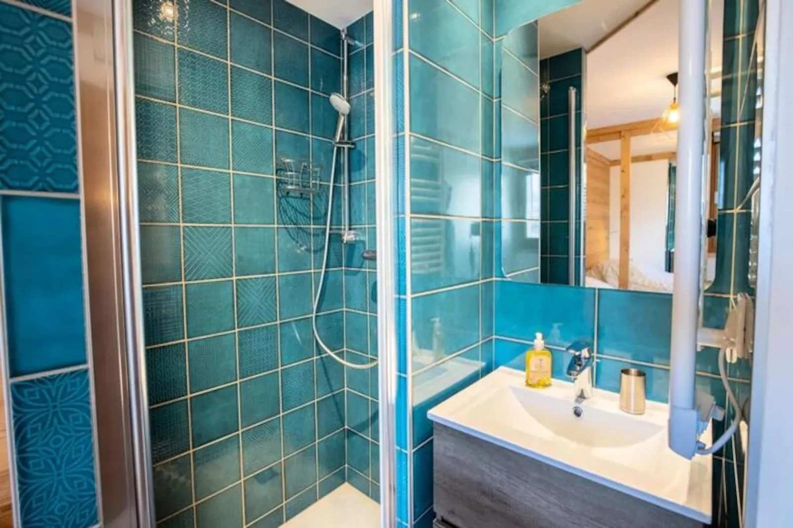 Les 3 Marches A1 En Face Du T&eacute;l&eacute;si&egrave;ge De Morel - Niet-getagd