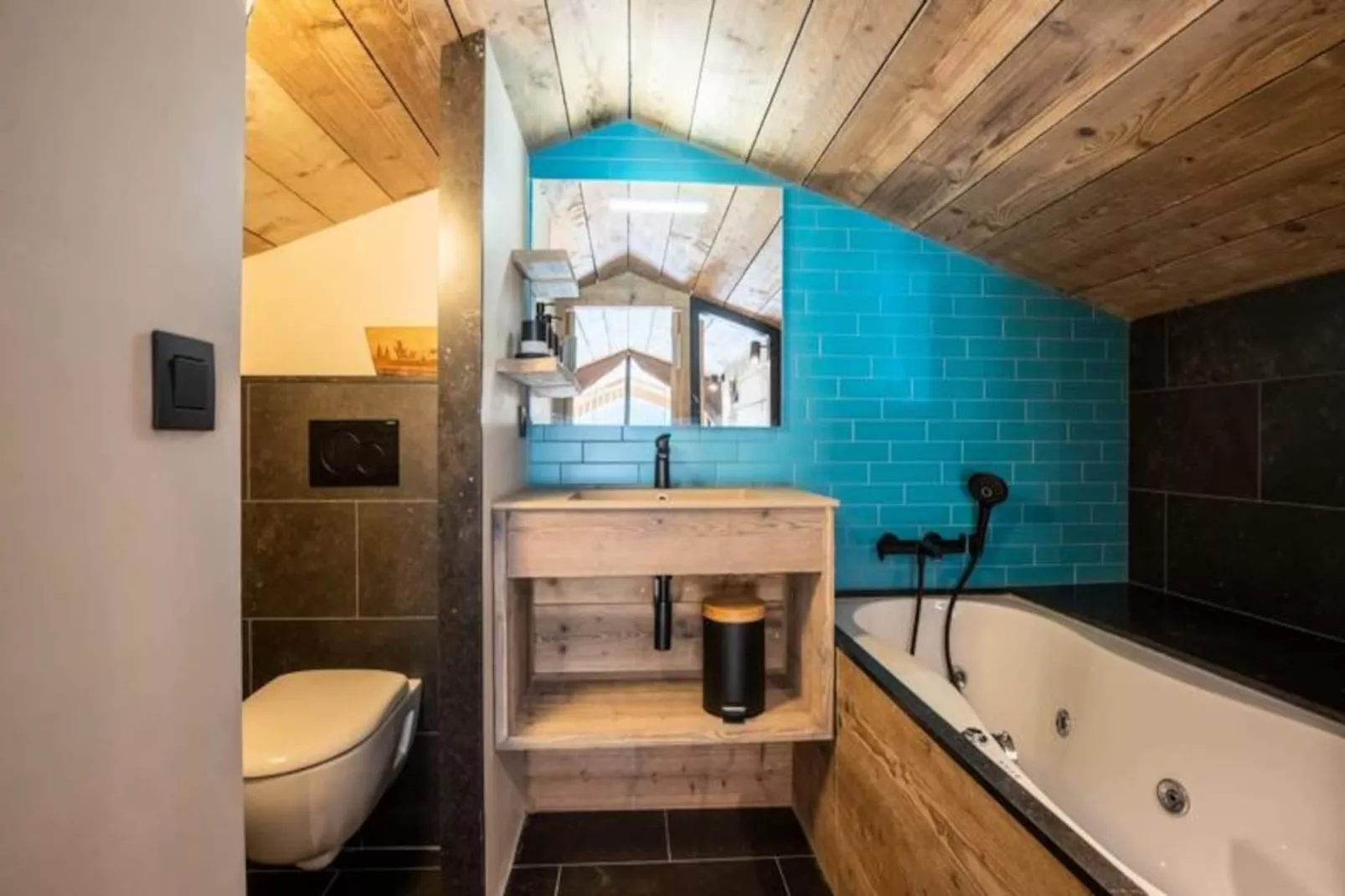 Sherpa 17 Avec Sauna, Front De Neige Mottaret-Niet-getagd