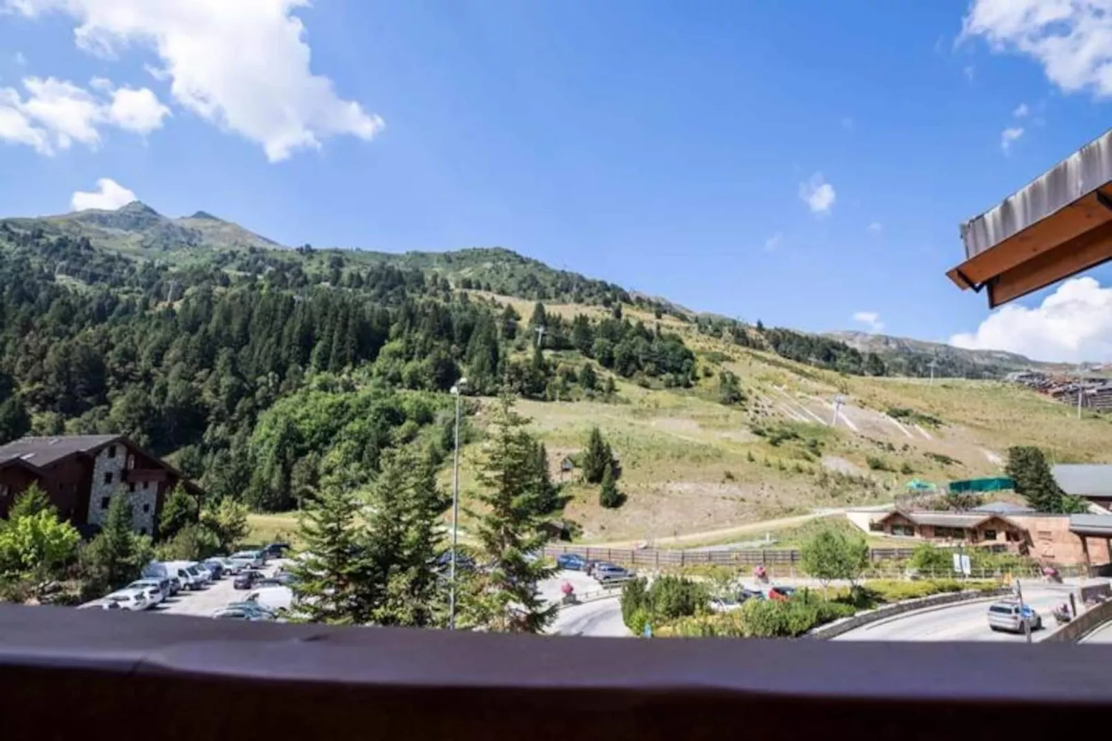 Sherpa 18 Sur Le Front De Neige De Mottaret-Niet-getagd