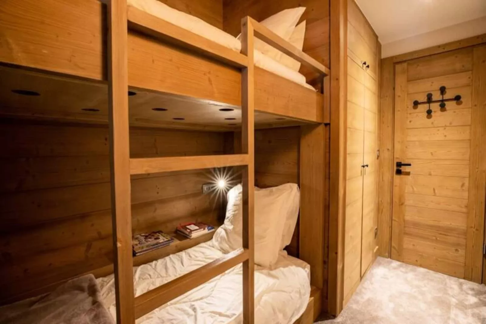 Chantemerle 19 Ski Au Pied - Niet-getagd